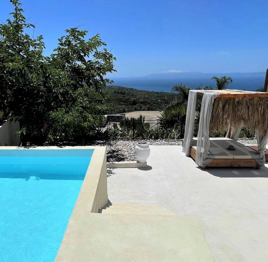 Rustic Hill Private Pool Suites กาลามาตา ภายนอก รูปภาพ